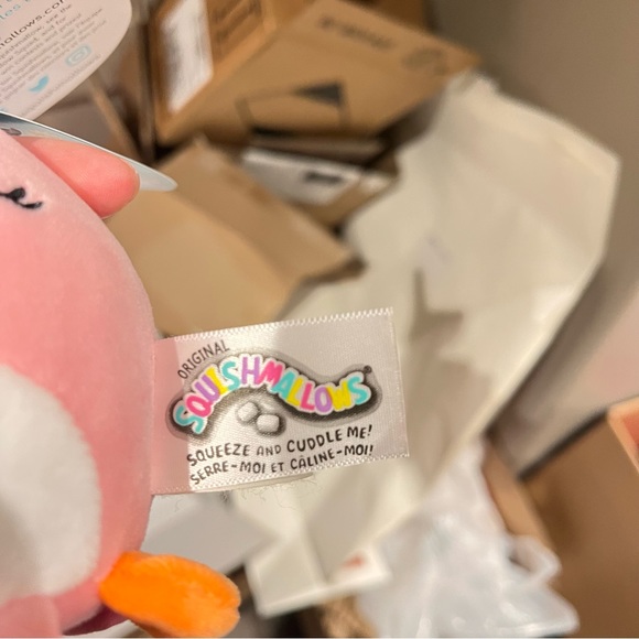 Clip Squishmallow Davina Octopus - Picture 5 of 7